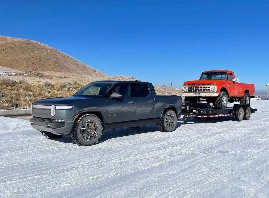 Rivian R1T R1S El CAP GRANITE Rivian Photos 272251276_514089666618574_7587161976997635028_n