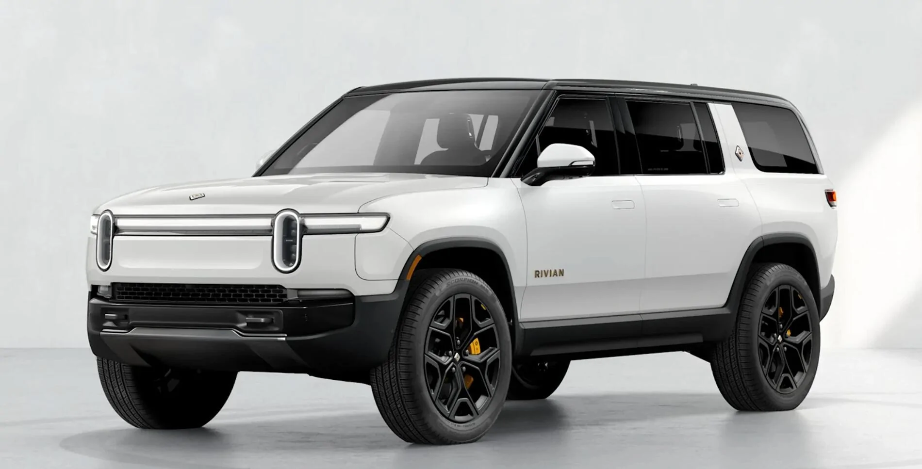 Rivian R1T R1S Front appearance improvement with vinyl on front light bar + side stripes! Screenshot 2025-05-08 at 2.53.38 PM