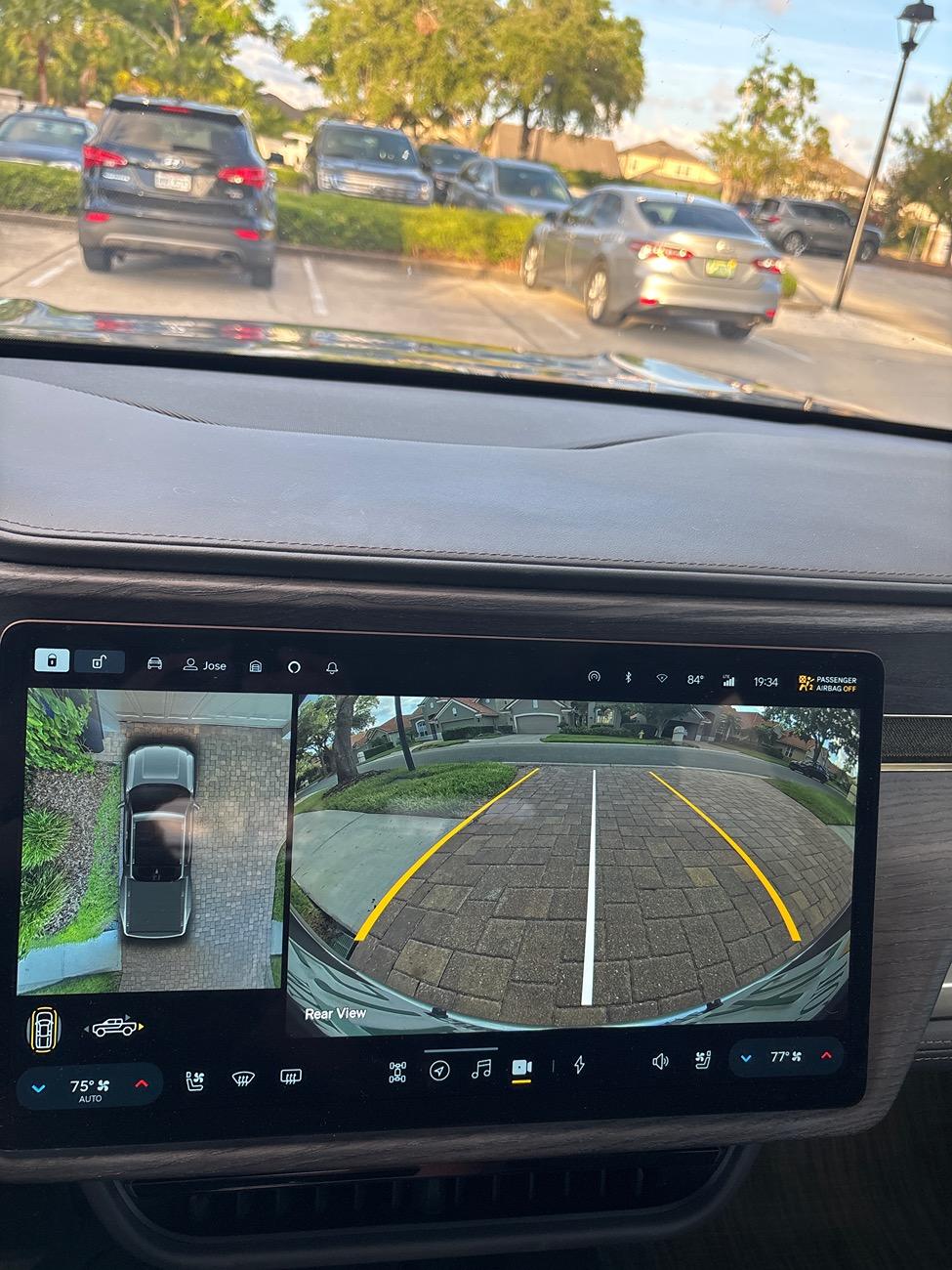 Rivian R1T R1S Camera bug after system update image