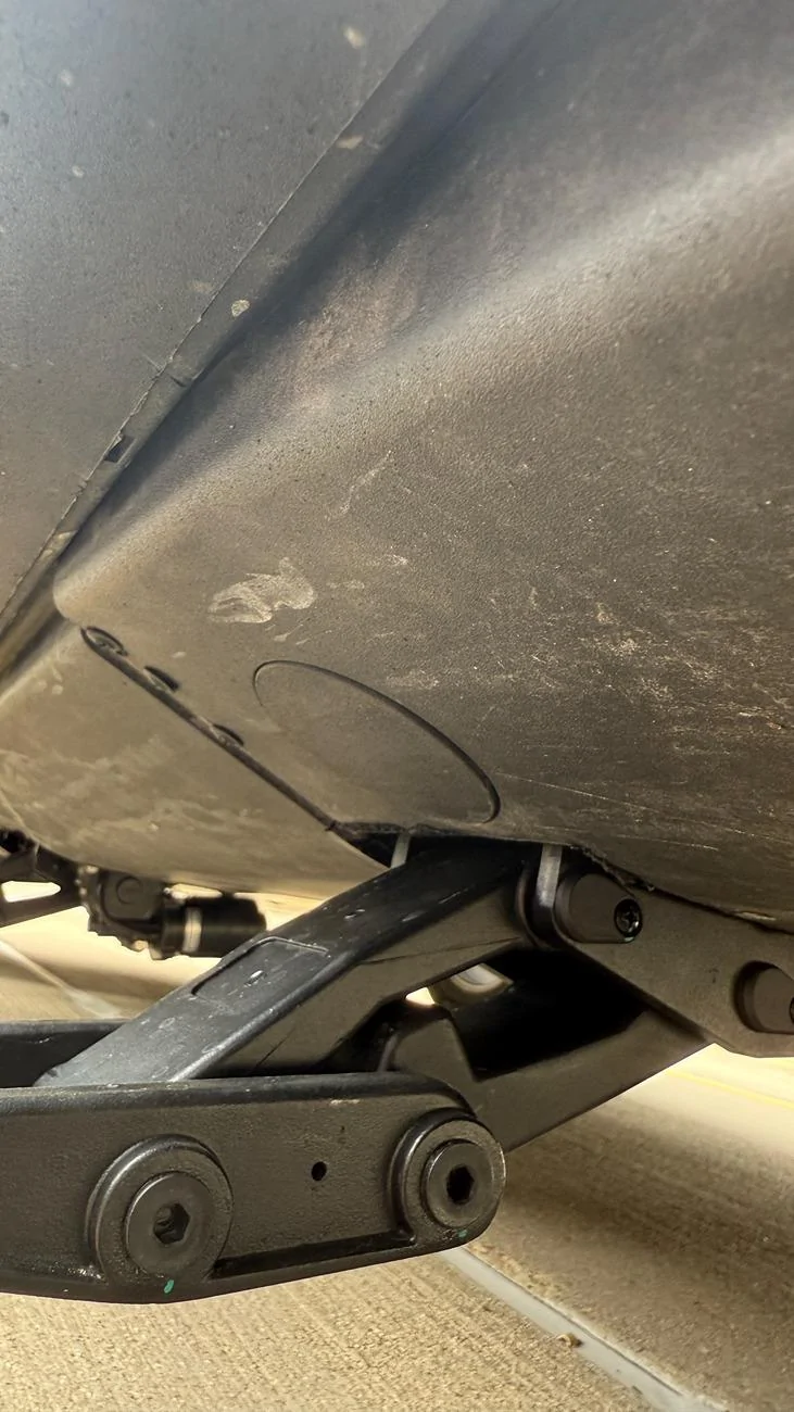 Rivian R1T R1S Rivian retractable small side steps (update: by Hansshow) R1S Rear Blocked extended