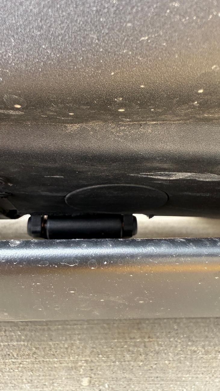 Rivian R1T R1S Rivian retractable small side steps (update: by Hansshow) R1S Rear Blocked retracted