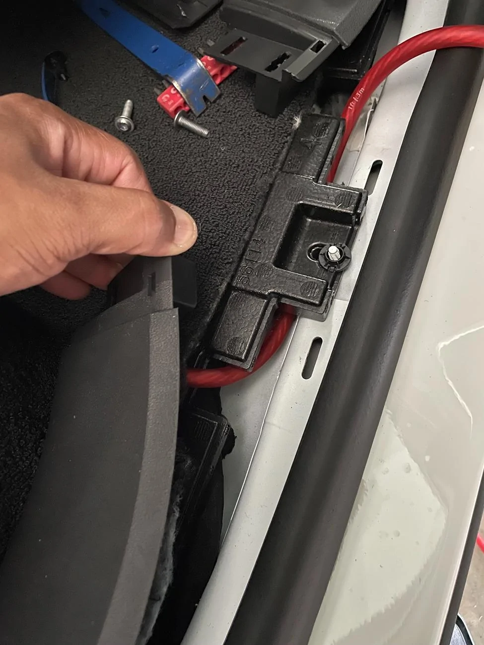 Rivian R1T R1S Gen2 R1T Amplifier Install (non-Meridian) IMG_7230