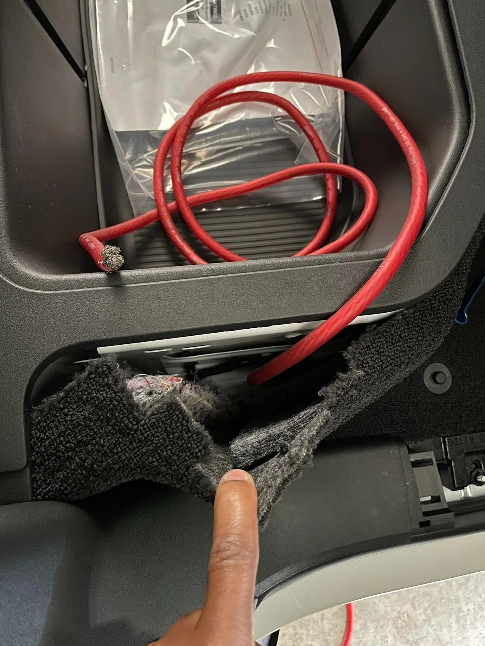 Rivian R1T R1S Gen2 R1T Amplifier Install (non-Meridian) IMG_7229