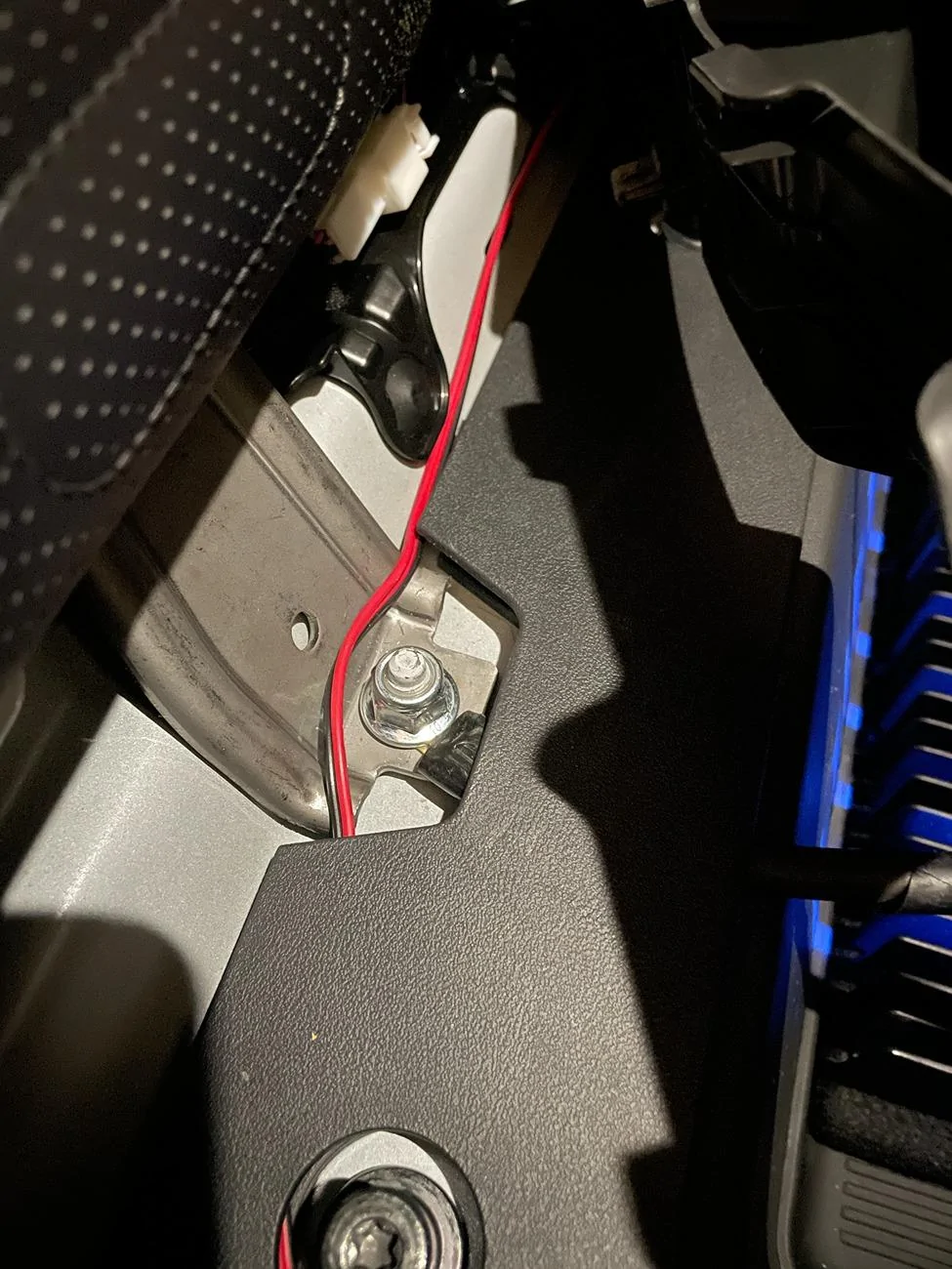Rivian R1T R1S Gen2 R1T Amplifier Install (non-Meridian) IMG_7362