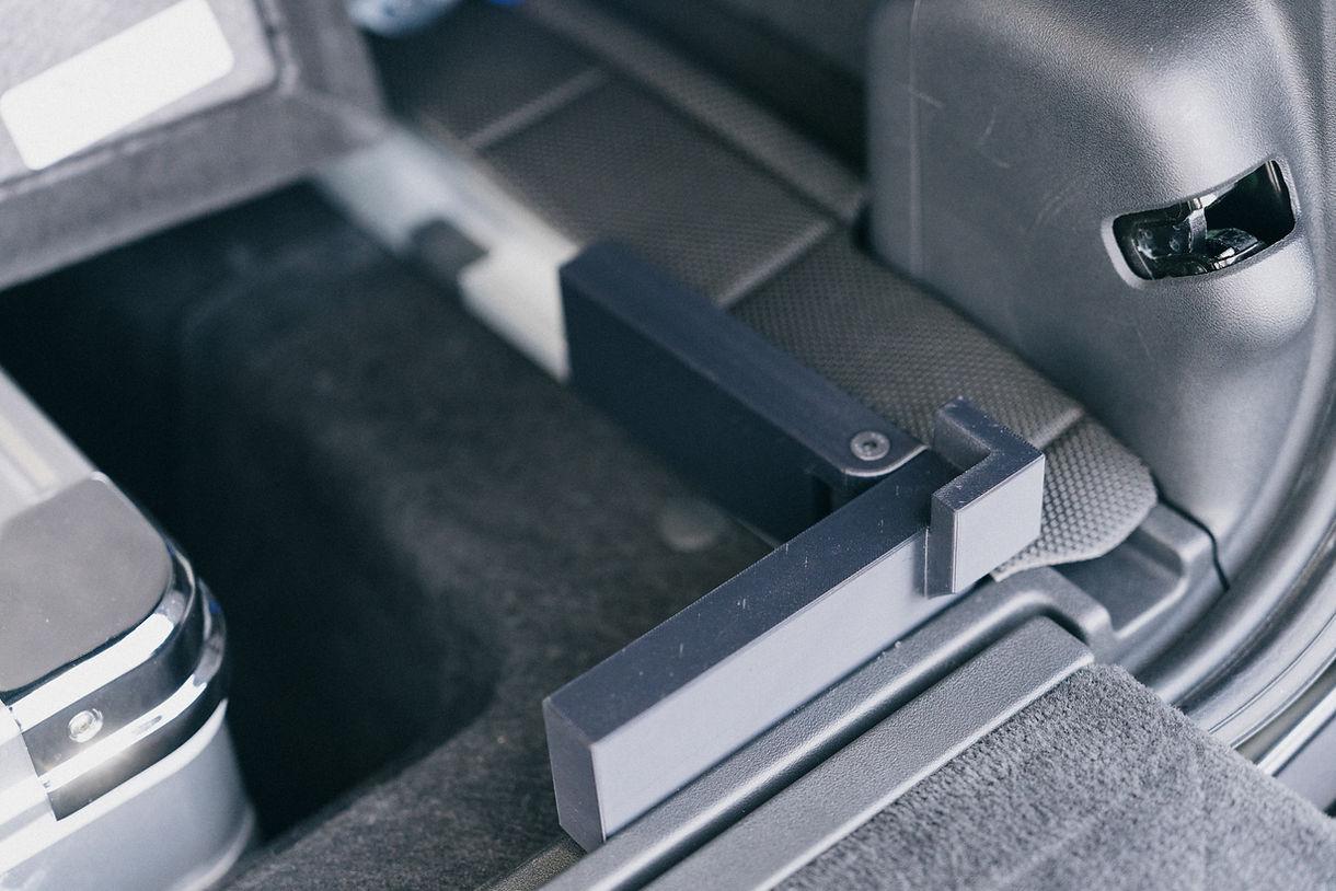 Rivian R1T R1S The Ultimate Rivian R1S Car Camping Guide: Mattress, iPad Mount, Projector, Storage, Racks, and More 785ef3_029bd95aa43a4f32863475ff5d9e6755~mv2