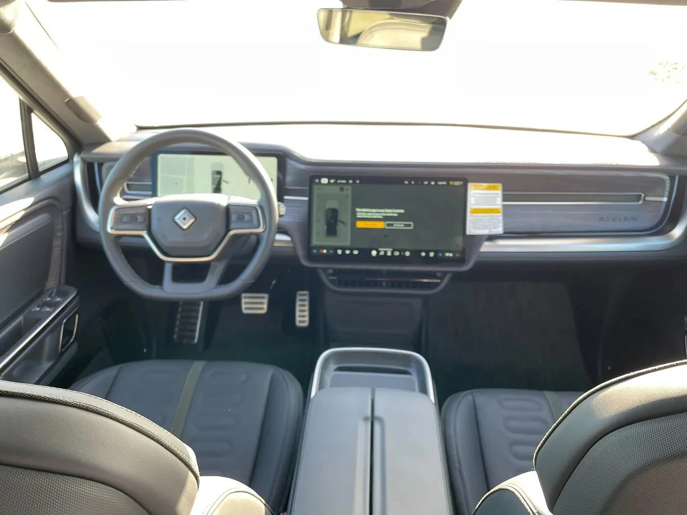 Rivian R1T R1S DEMO R1’s VS. USED 1747670794982-43