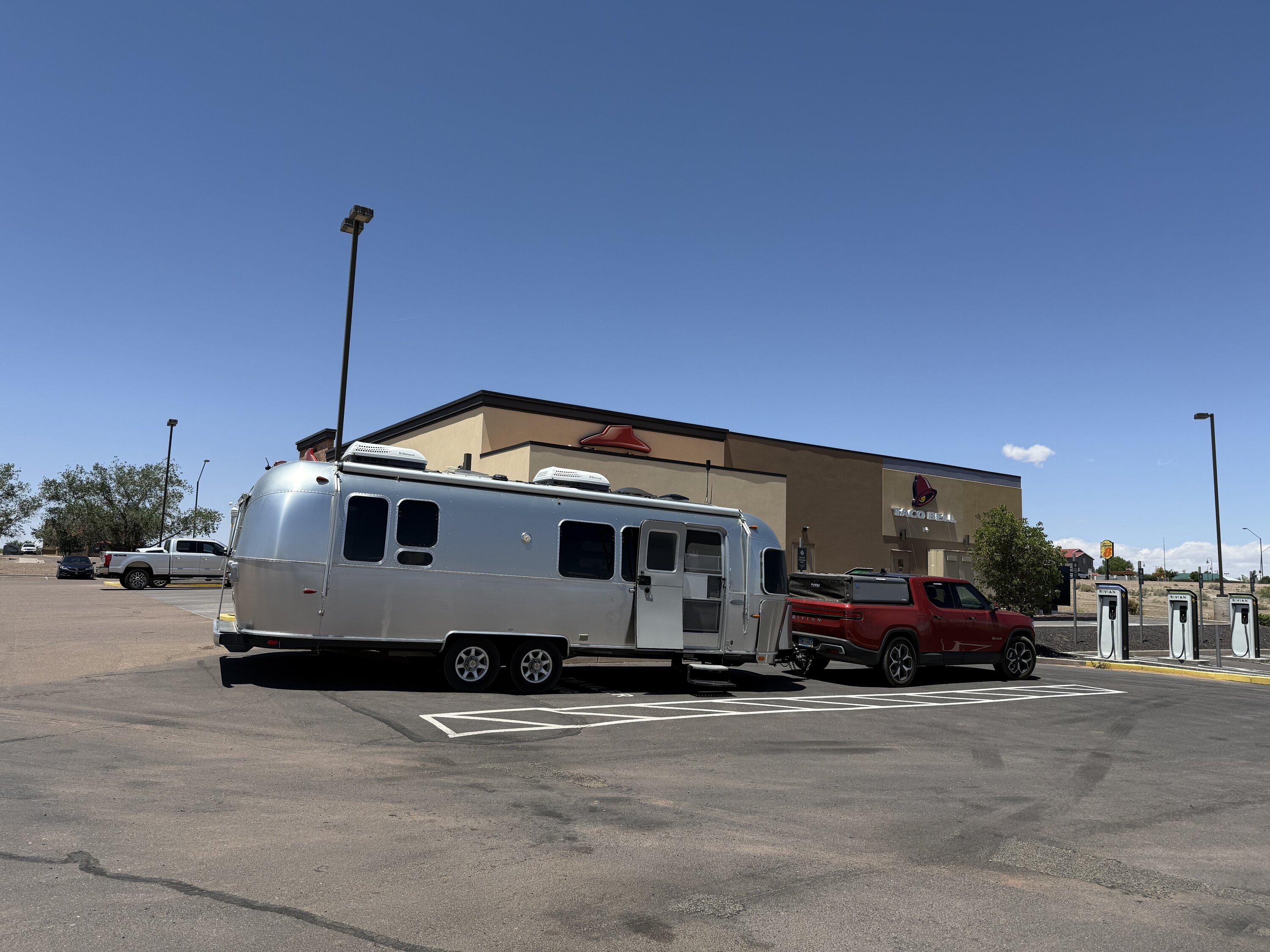 Rivian R1T R1S Holbrook AZ RAN w/ Trailer IMG_3093