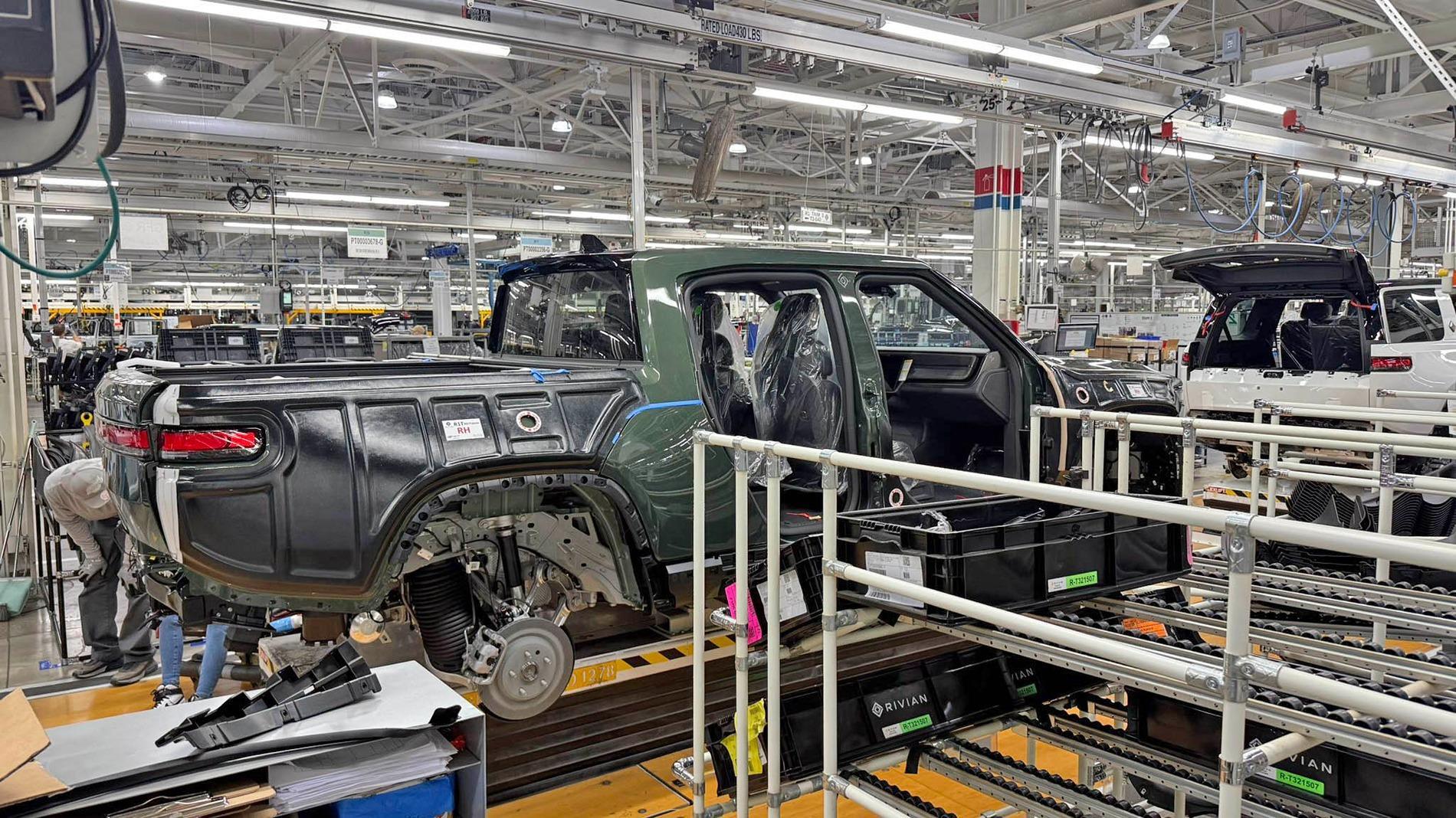 Rivian R1T R1S Factory tour videos & pics + Gen2 Quad spotted in new color (Launch Green?) IMG_0295