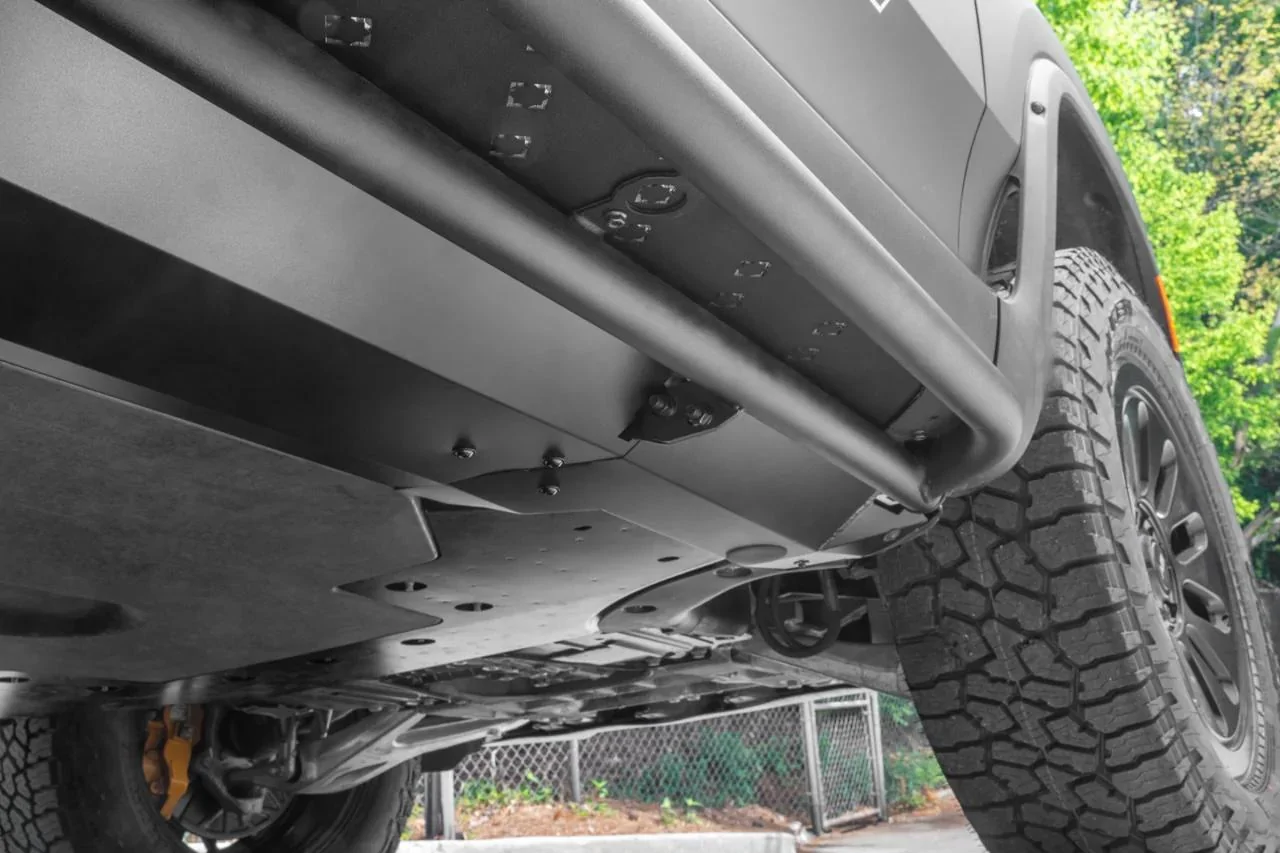 Rivian R1T R1S Best Running Boards for 2025 Rivian R1S - recommendations? j_-_RIV_-_Aero_Panlels-02_4000x@2x.progressiv