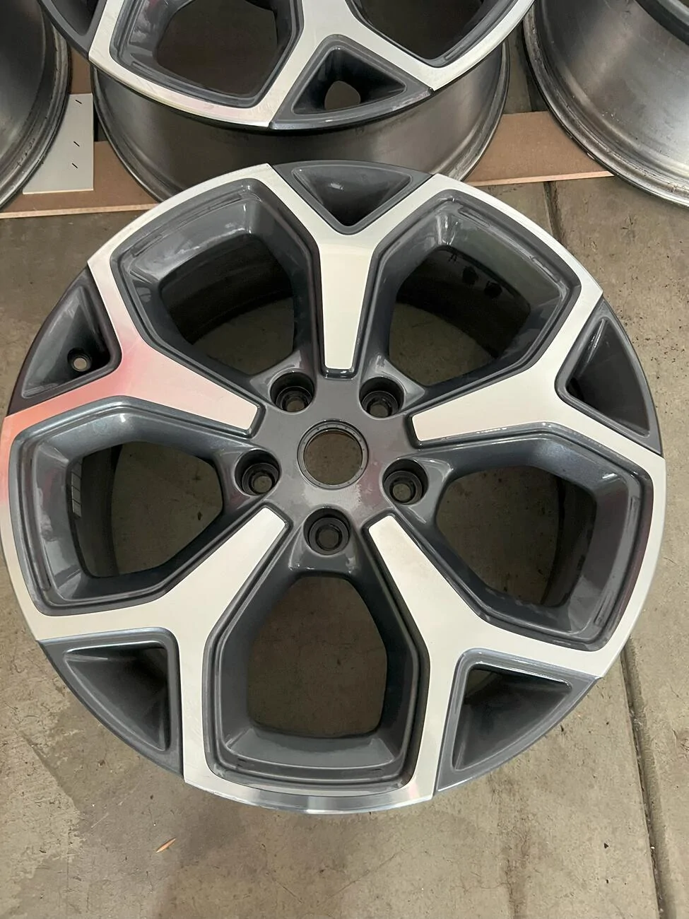 Rivian R1T R1S 21in Wheels with Aero Covers $250 each IMG_7911