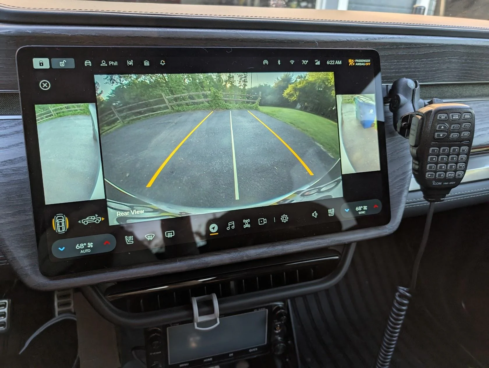 Rivian R1T R1S I prefer the trailer backup camera to the 360 camera riv_backu