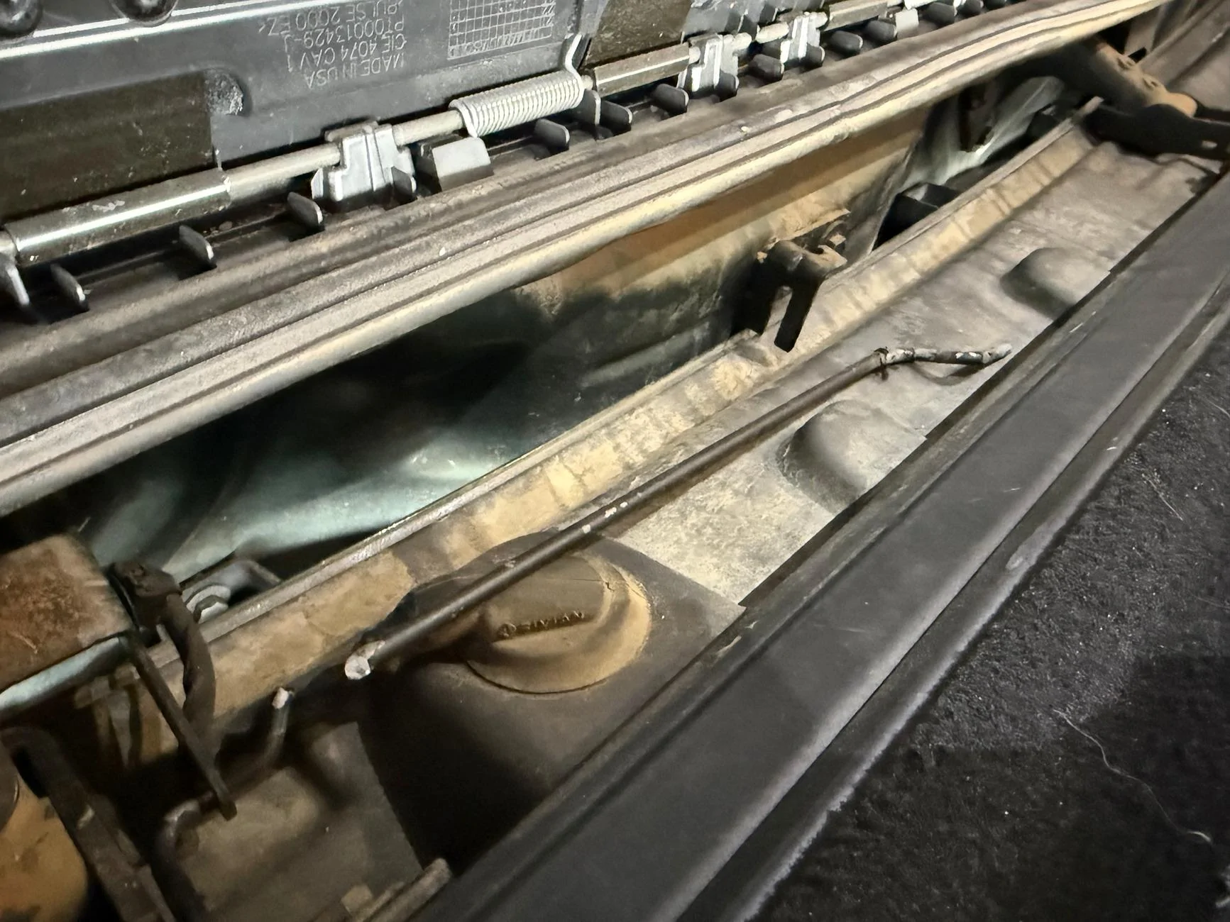 Rivian R1T R1S Loud Breaking sound, Lower Tailgate Free-falls Now IMG_2697