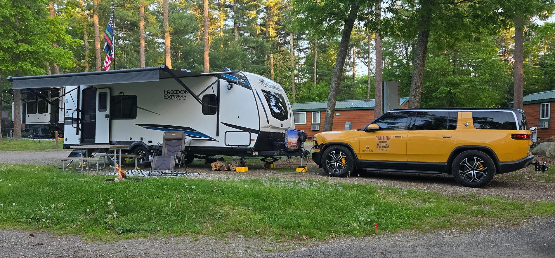 Rivian R1T R1S ? COMPASS YELLOW R1S  Photos 2025-05-26 Memorial Day (KOA - Boston, MA)