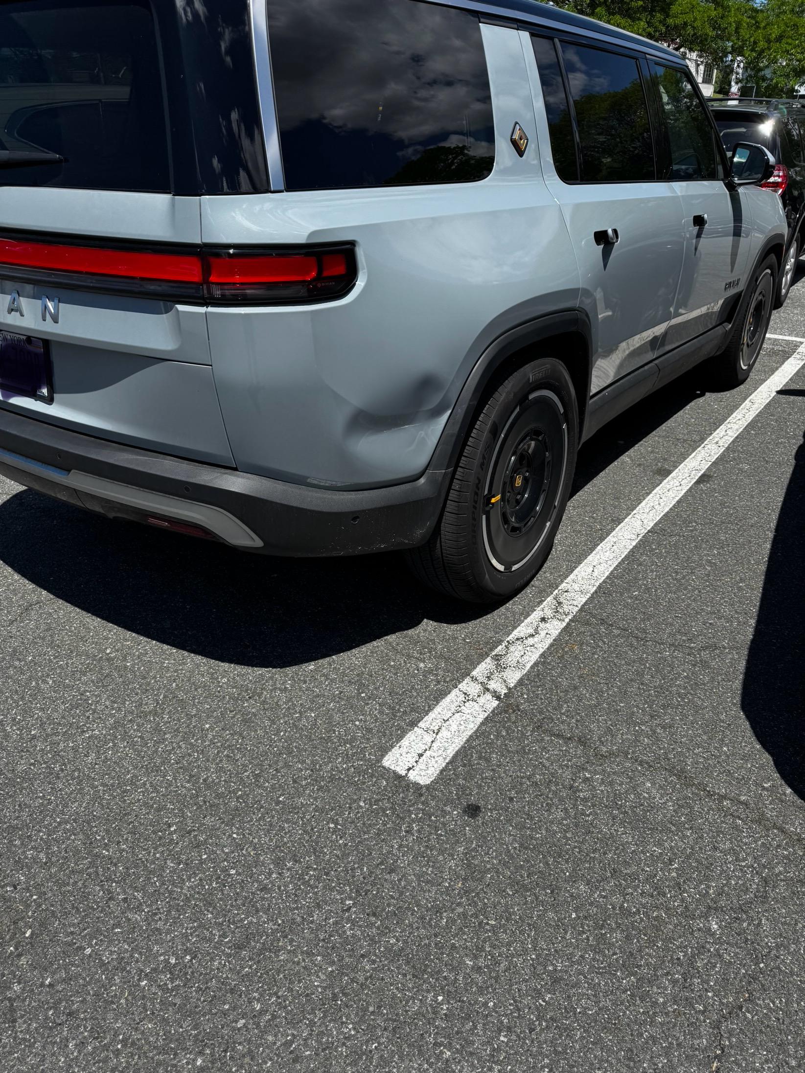 Rivian R1T R1S Is this damage a PDR candidate? IMG_3143