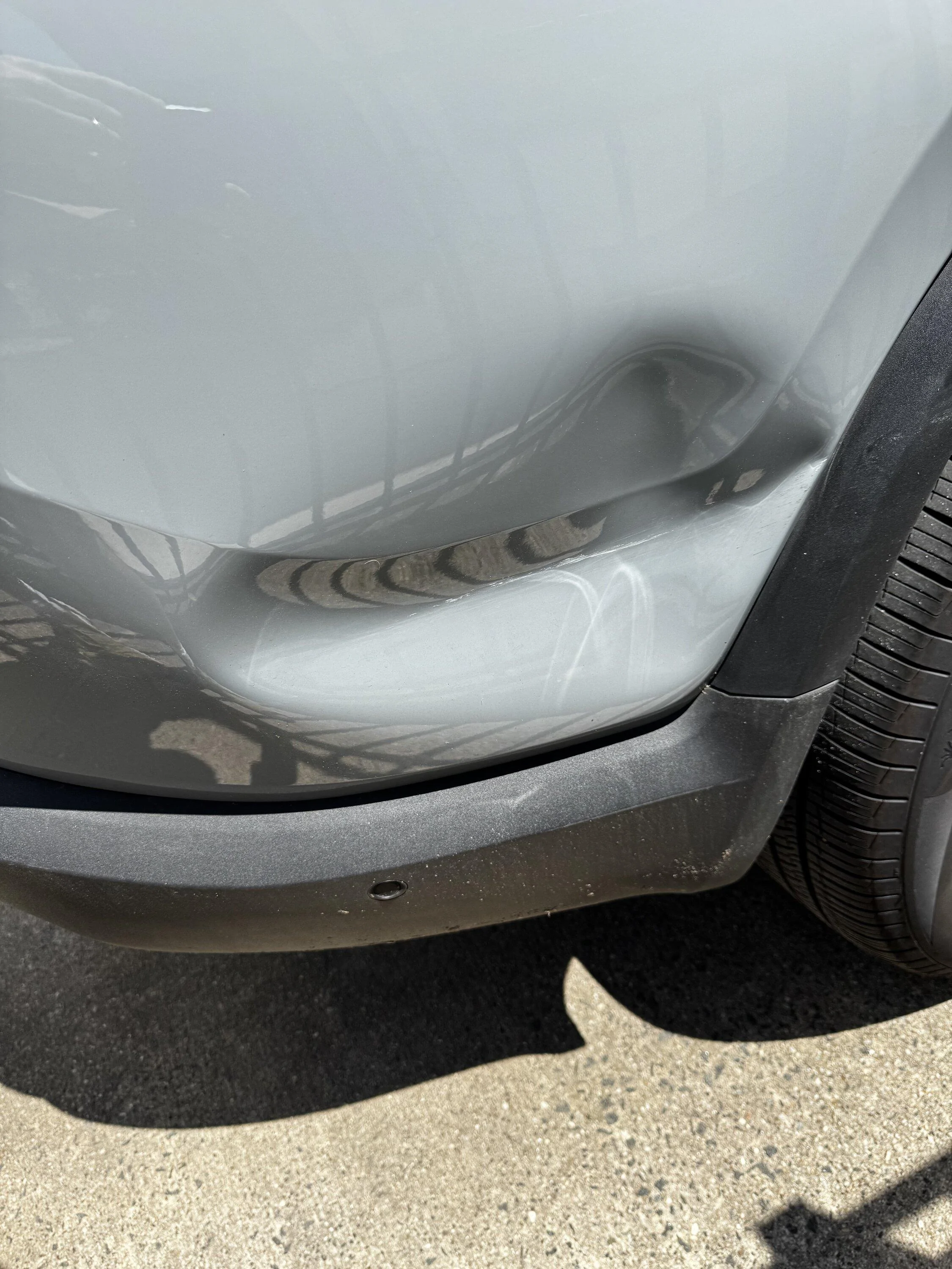 Rivian R1T R1S Is this damage a PDR candidate? IMG_3145