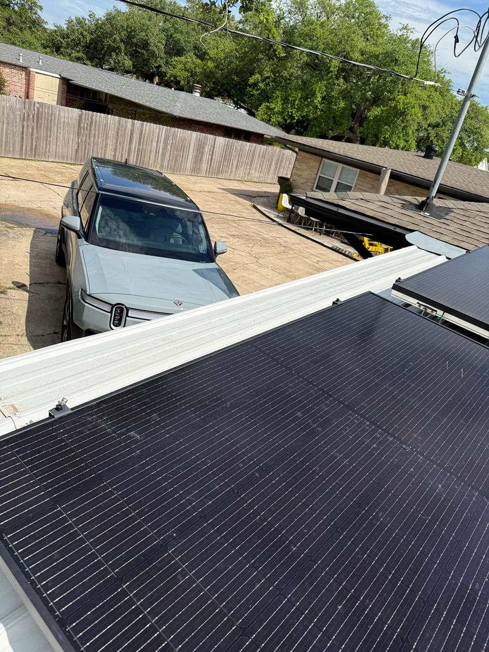 Rivian R1T R1S I built a ‘fueling station’ with 10- 400 watt panels, eg4 6000xp, and eg4 14kw battery IMG_0350