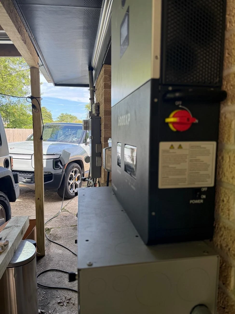 Rivian R1T R1S I built a ‘fueling station’ with 10- 400 watt panels, eg4 6000xp, and eg4 14kw battery IMG_0353
