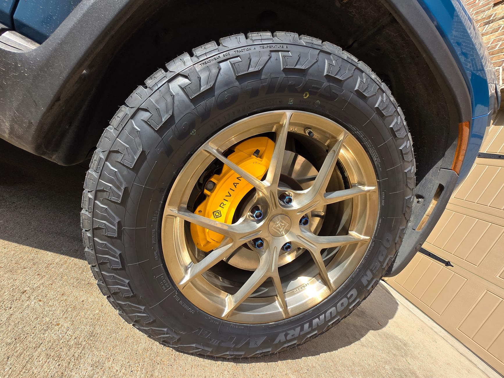Rivian R1T R1S Atomic Wheels AWZZ + Toyo Open Country ATIII EV tires 20250524_092543