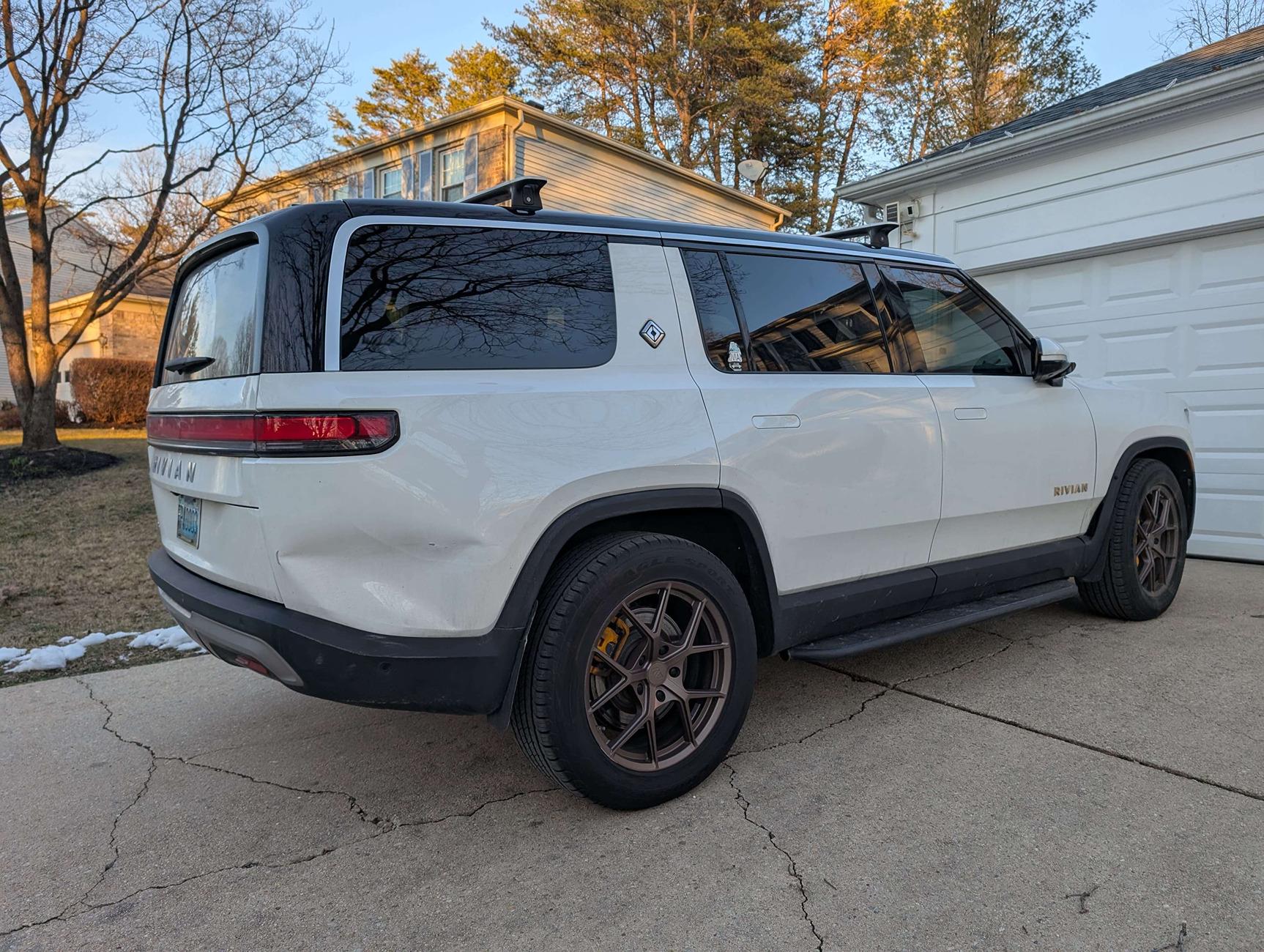 Rivian R1T R1S Is this damage a PDR candidate? IMG-20250516-WA00401