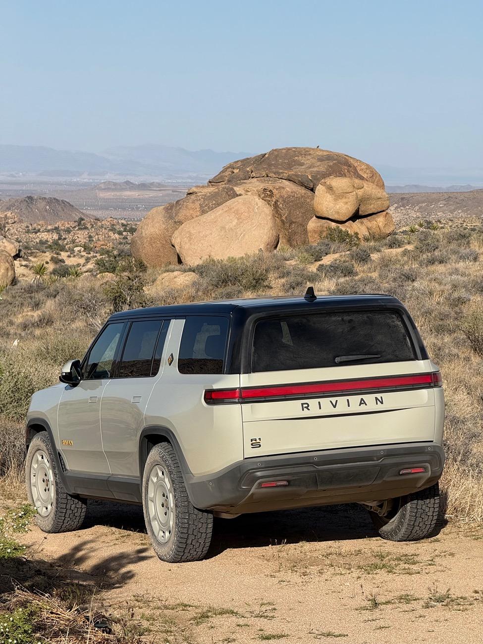Rivian R1T R1S Random Rivian Photos of the Day - Post Yours! 📸 IMG_8002