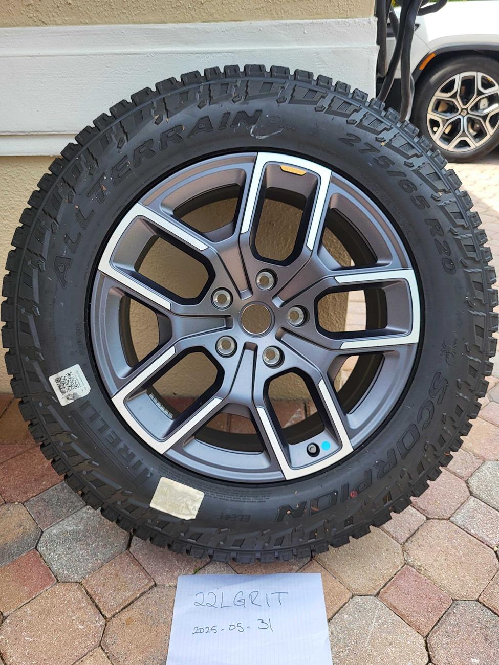 Rivian R1T R1S FS: 20" AT Wheels & Tires 20250531_123132