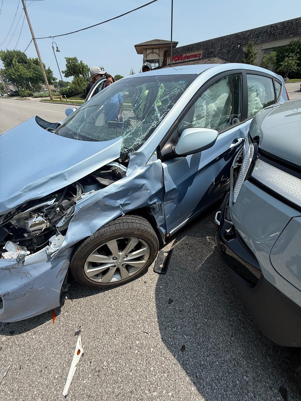 Rivian R1T R1S Amazed at R1T accident survivability! IMG_2874