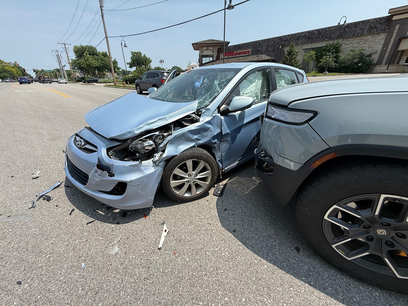 Rivian R1T R1S Amazed at R1T accident survivability! IMG_2875