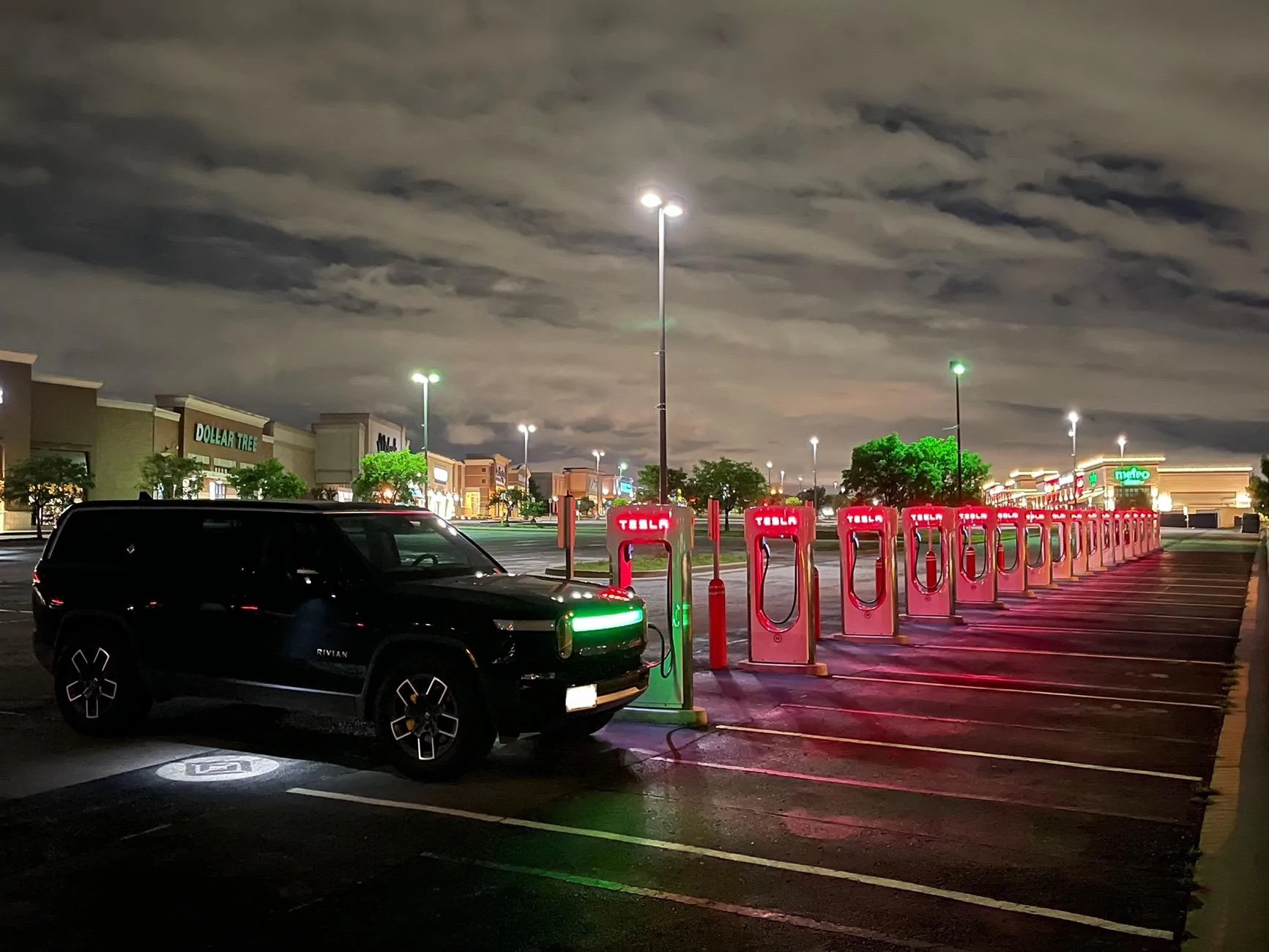 Rivian R1T R1S Random Rivian Photos of the Day - Post Yours! 📸 IMG_7266