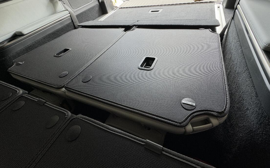 Rivian R1T R1S Which one do you prefer? Kagu/3D mats vs Tuxmat (including seatbacks and cargo area) 1749152598041-if