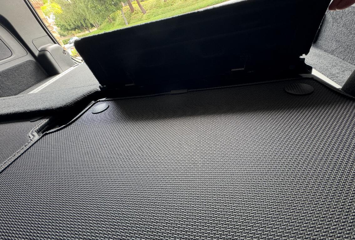 Rivian R1T R1S Which one do you prefer? Kagu/3D mats vs Tuxmat (including seatbacks and cargo area) 1749152705043-py