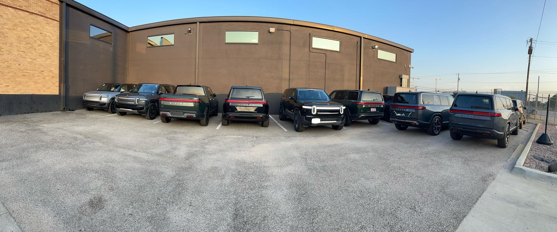 Rivian R1T R1S Random Rivian Photos of the Day - Post Yours! 📸 IMG_7055