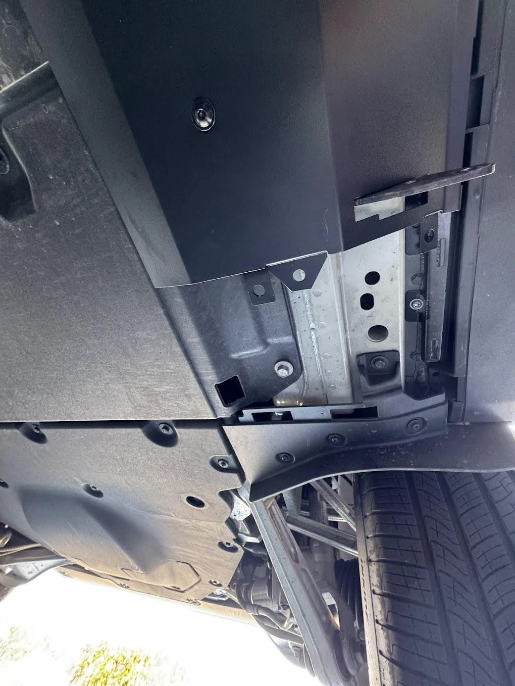 Rivian R1T R1S EVSportline Aero Covers arrived...questions/thoughts TYfczLT