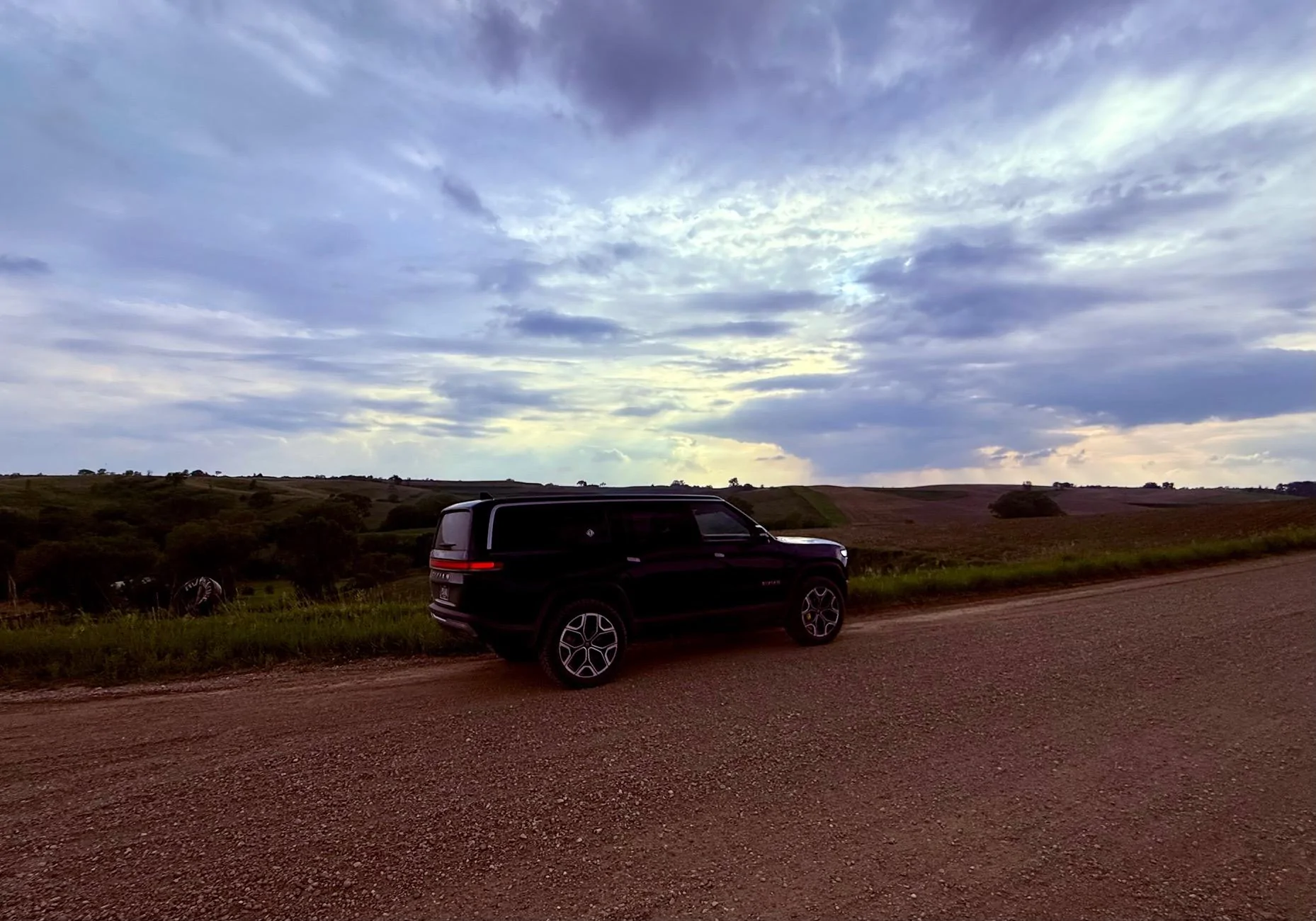 Rivian R1T R1S Random Rivian Photos of the Day - Post Yours! 📸 IMG_2304