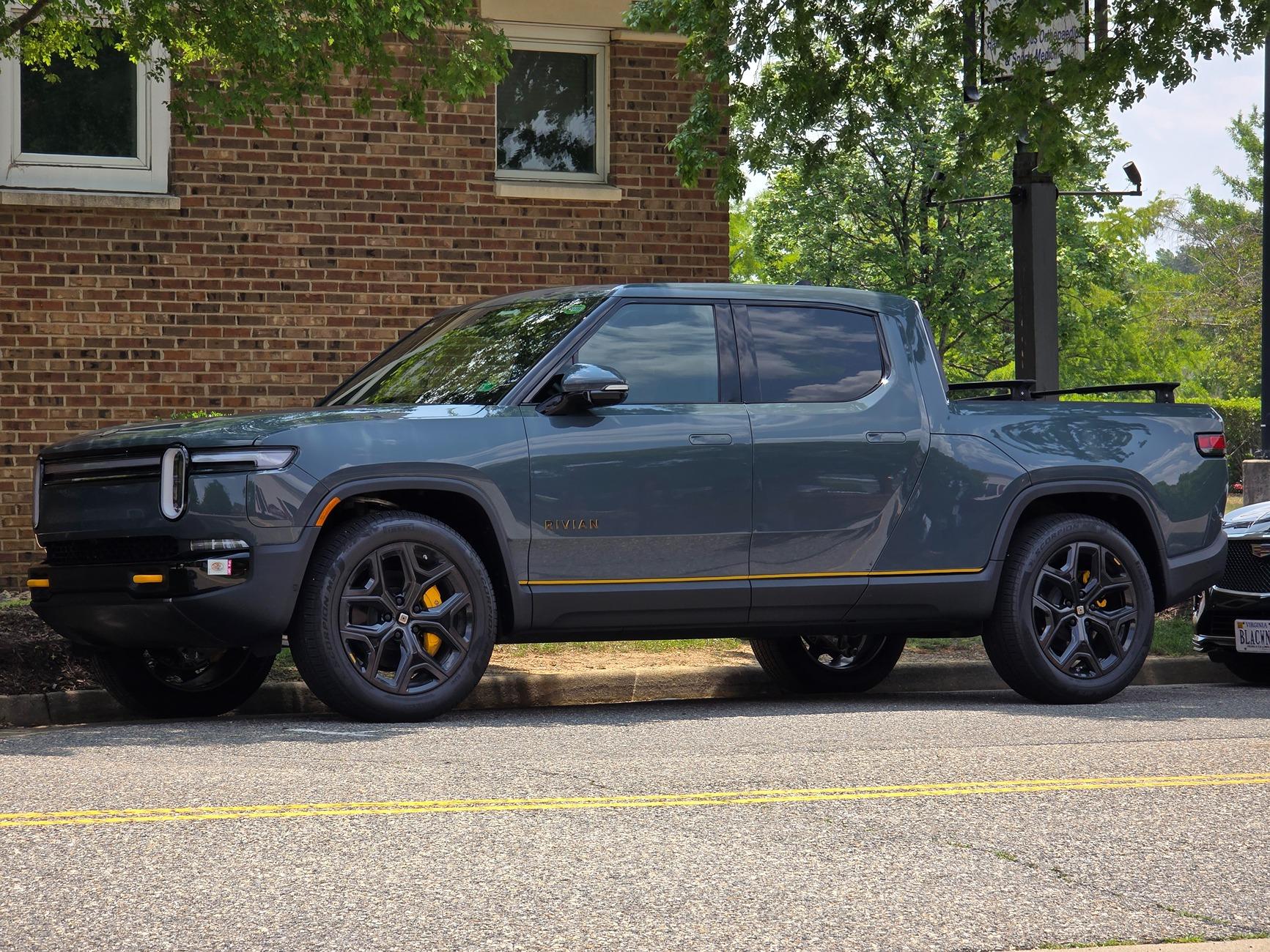 Rivian R1T R1S Random Rivian Photos of the Day - Post Yours! 📸 1000000713
