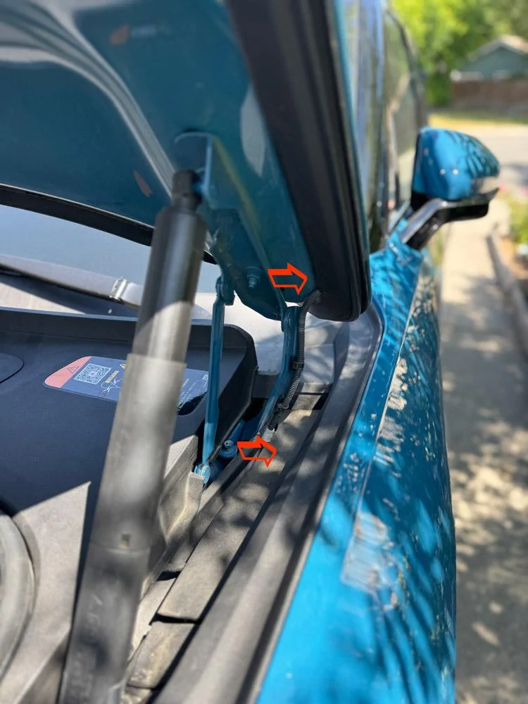 Rivian R1T R1S Hood wouldn't close hood-sensor