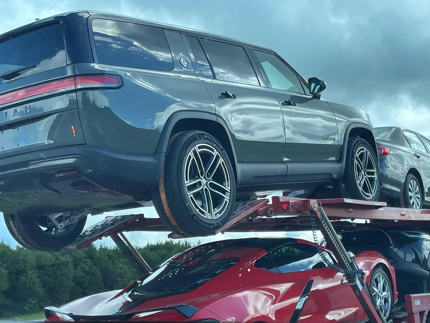 Rivian R1T R1S Random Rivian Photos of the Day - Post Yours! 📸 IMG_8401