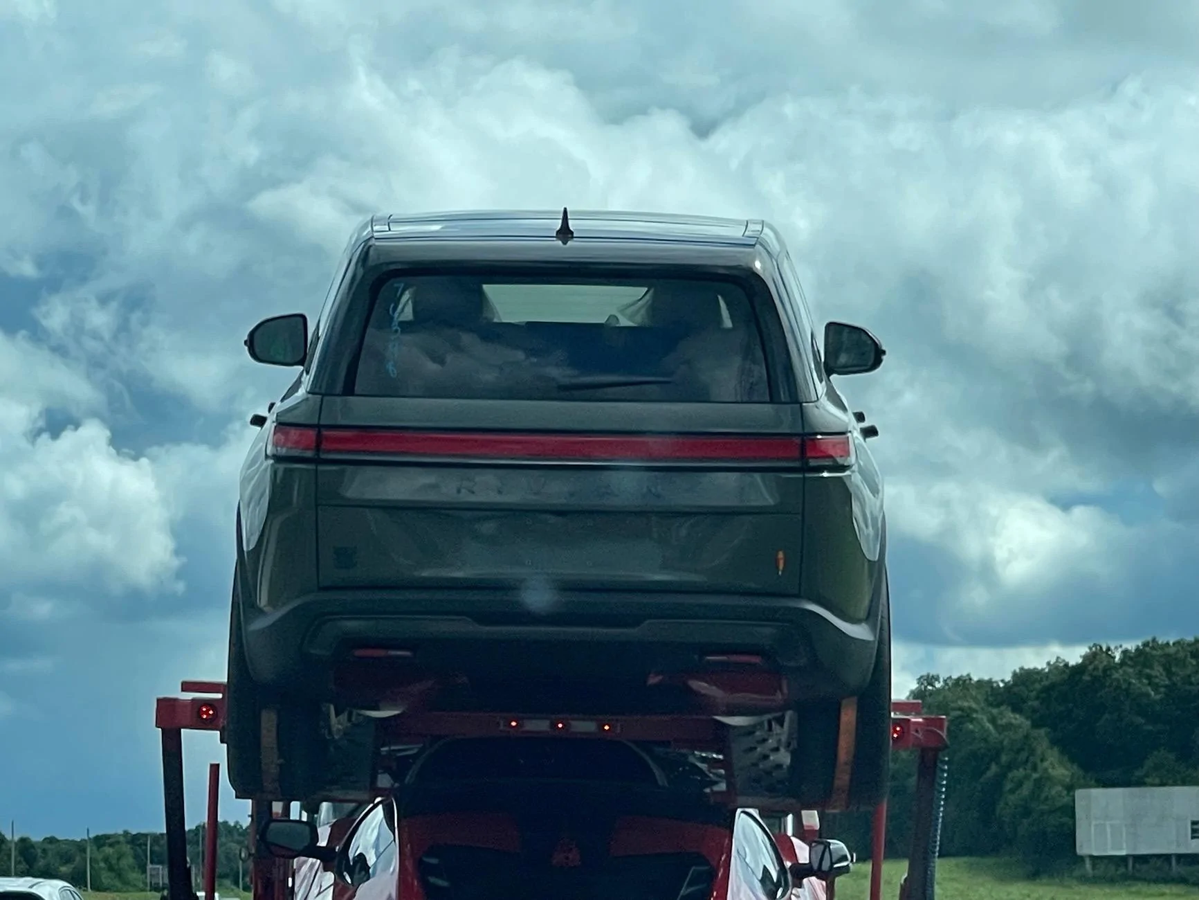 Rivian R1T R1S Random Rivian Photos of the Day - Post Yours! 📸 IMG_8340