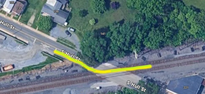 Rivian R1T R1S Tesla FSD drives down railroad tracks, gets hit by train 1750085588761-9l