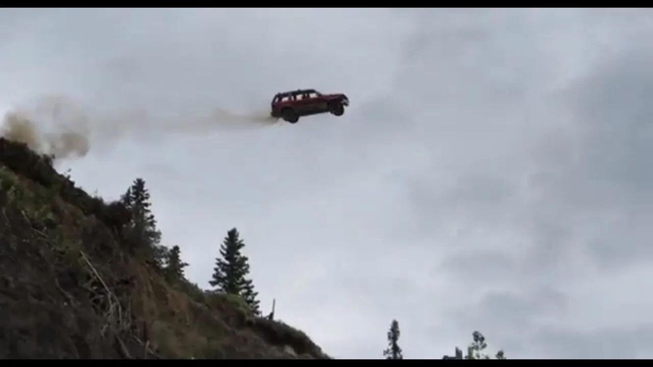 Rivian R1T R1S Tesla FSD drives down railroad tracks, gets hit by train 1750176216324-hy
