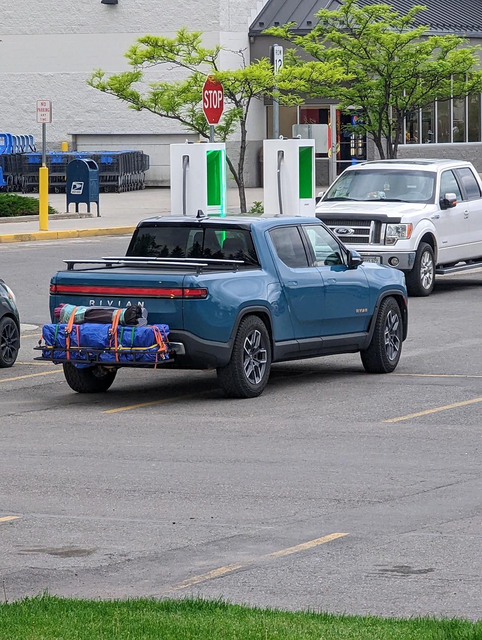 Rivian R1T R1S What Are You Hauling (or Hauled) in your Rivian? 🦾 1000000513