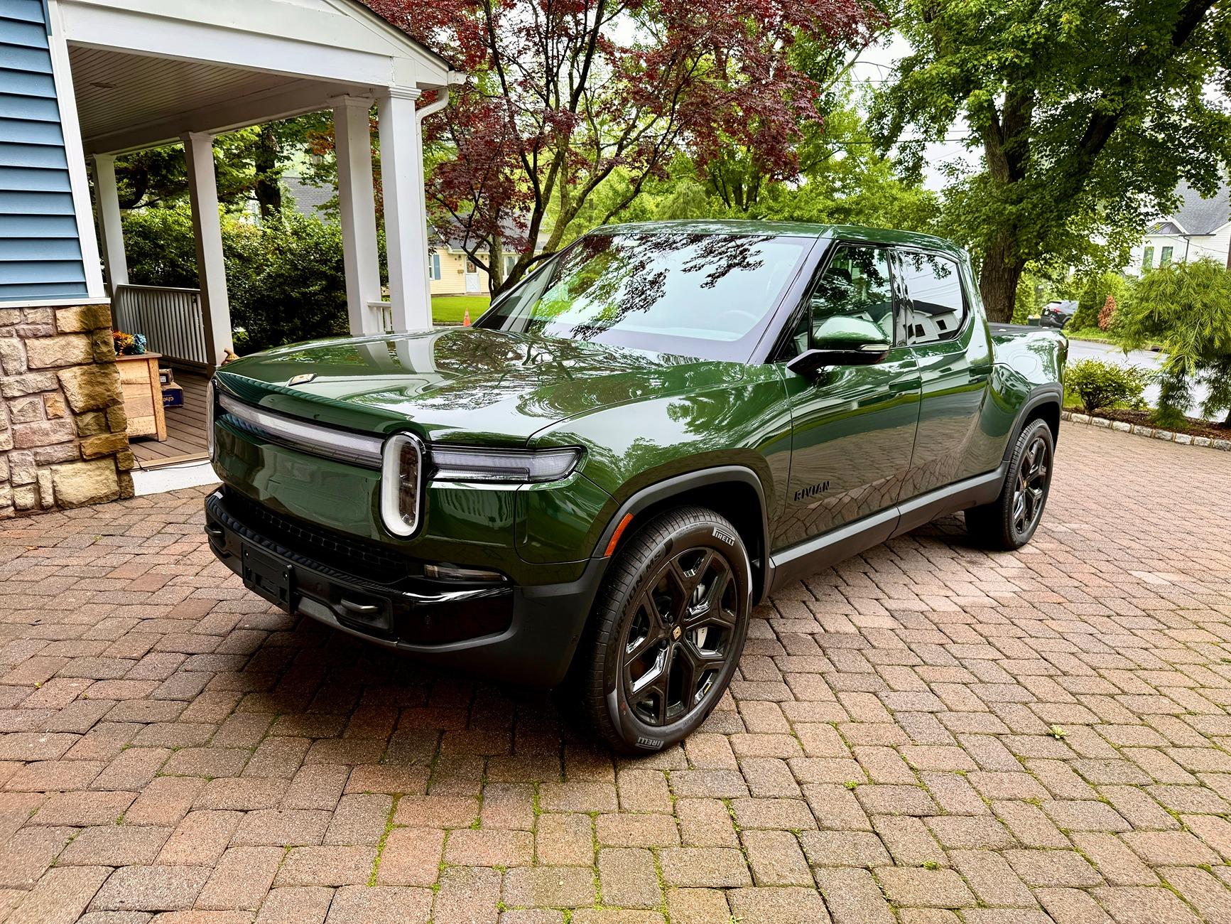 Rivian R1T R1S Traded in my '22 quad for a '25 dual performance... 20250617_143630021_iOS