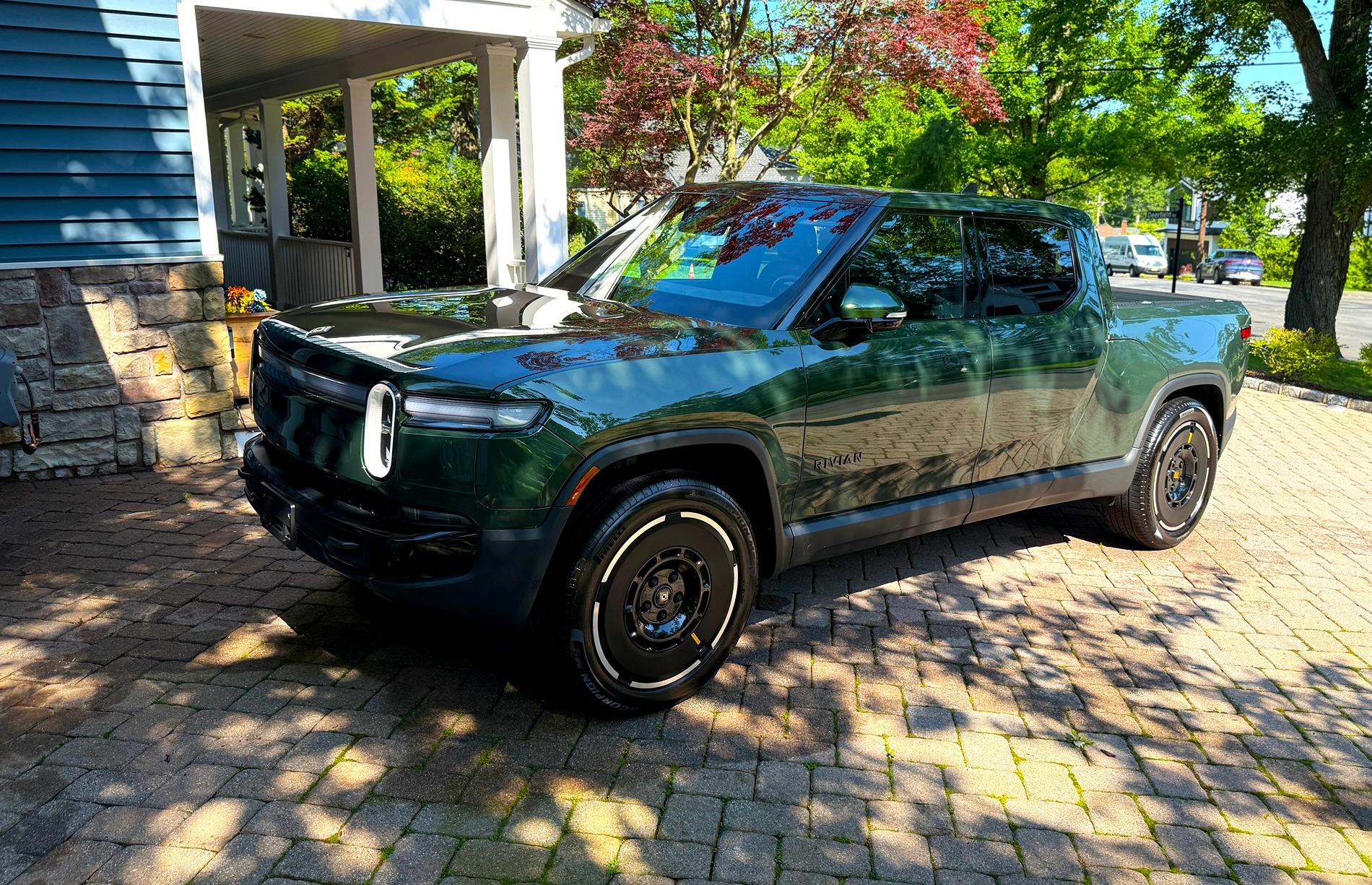 Rivian R1T R1S Traded in my '22 quad for a '25 dual performance... 2025_5