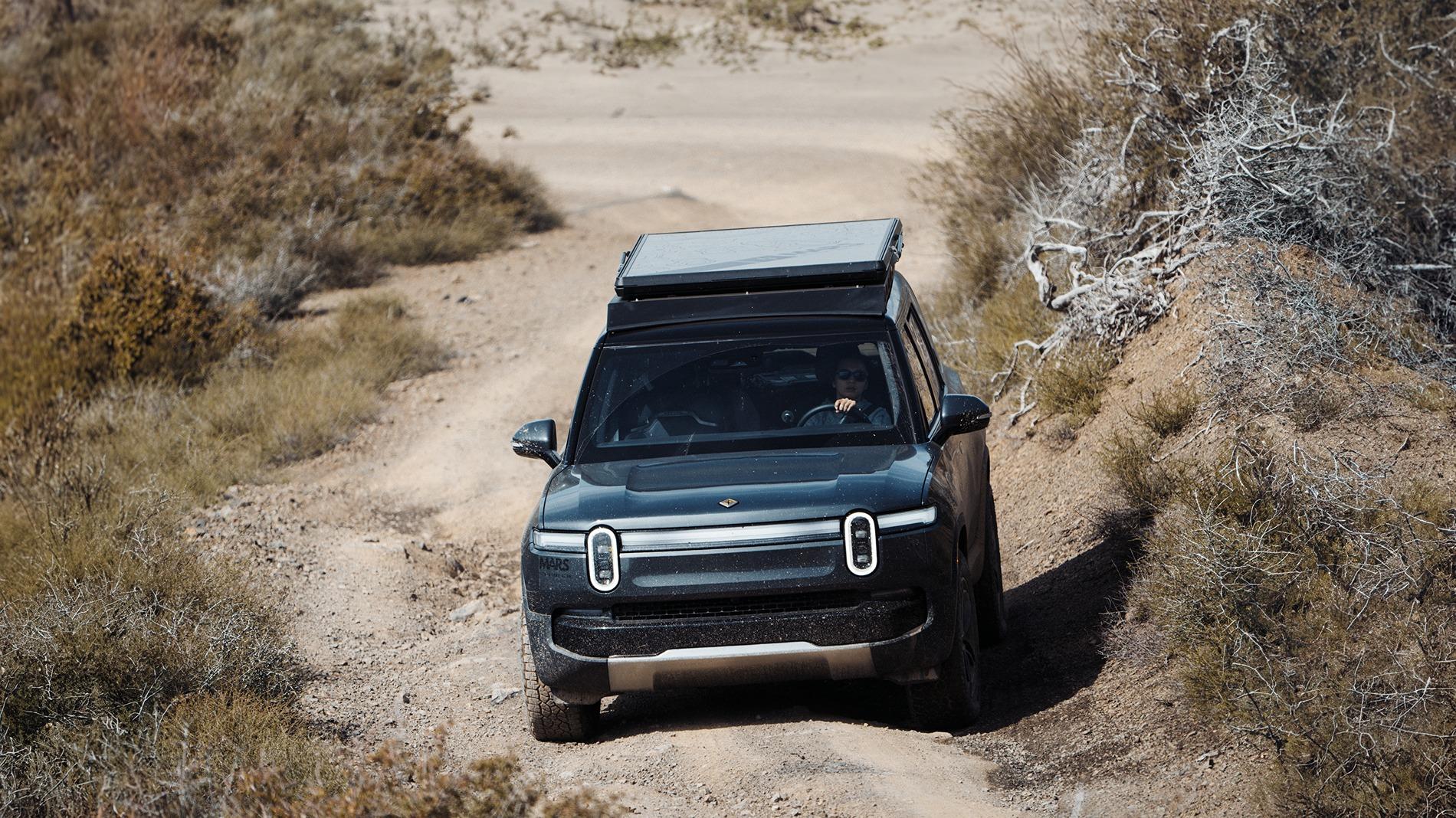 Rivian R1T R1S Mars Aeroblade: 3.48" 110 lb Ultra-Slim Rooftop Tent for Rivian R1S and More 1750359630588-qq