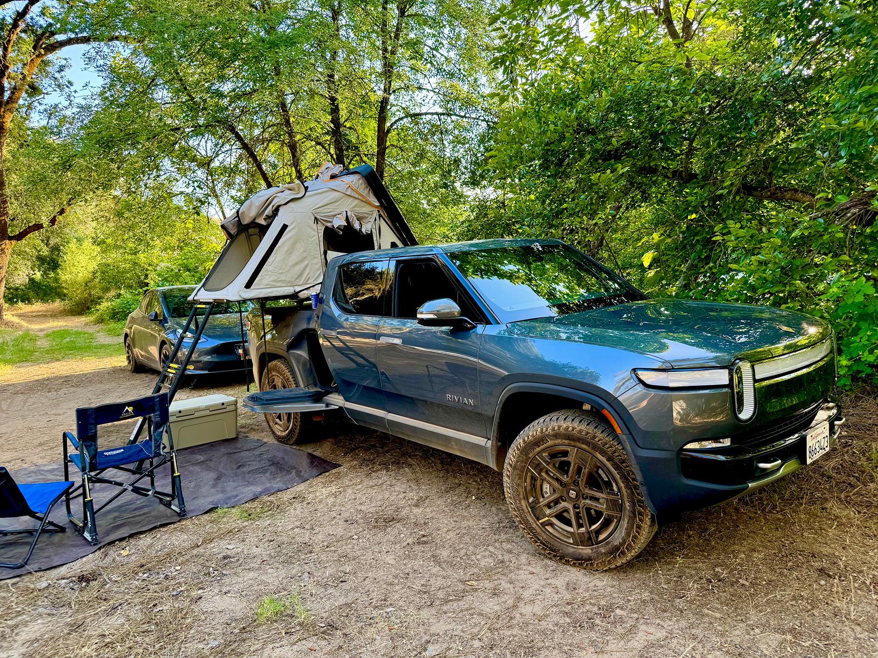 Rivian R1T R1S Bed Rack options from Xtrusion Overland IMG_7059