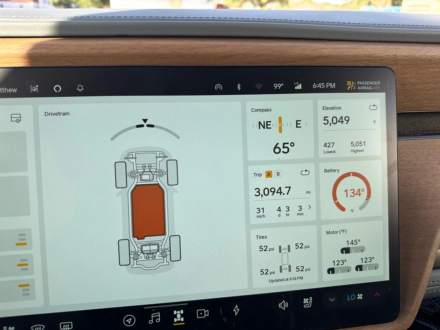 Rivian R1T R1S What did you do TO / WITH your Rivian today? 🧰 red