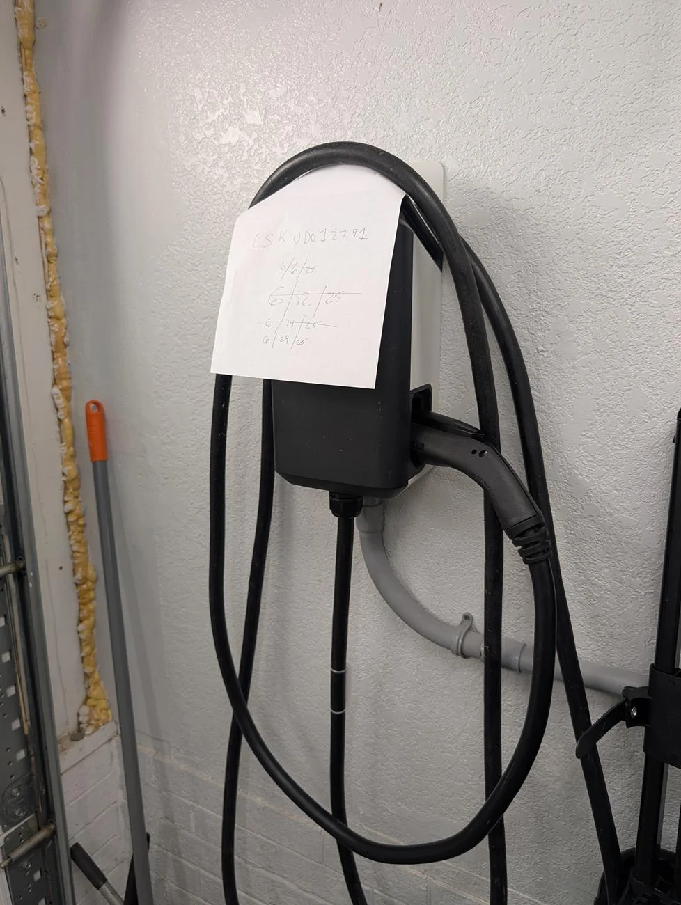 Rivian R1T R1S FS: Rivian Level 2 Wall Charger PXL_20250624_225719978