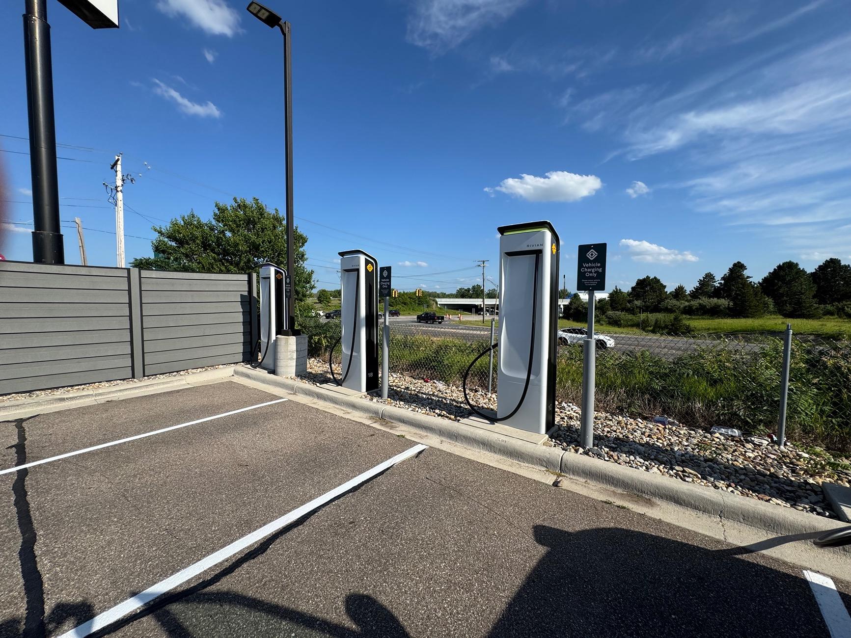 Rivian R1T R1S Tesla Supercharger Experience IMG_5727
