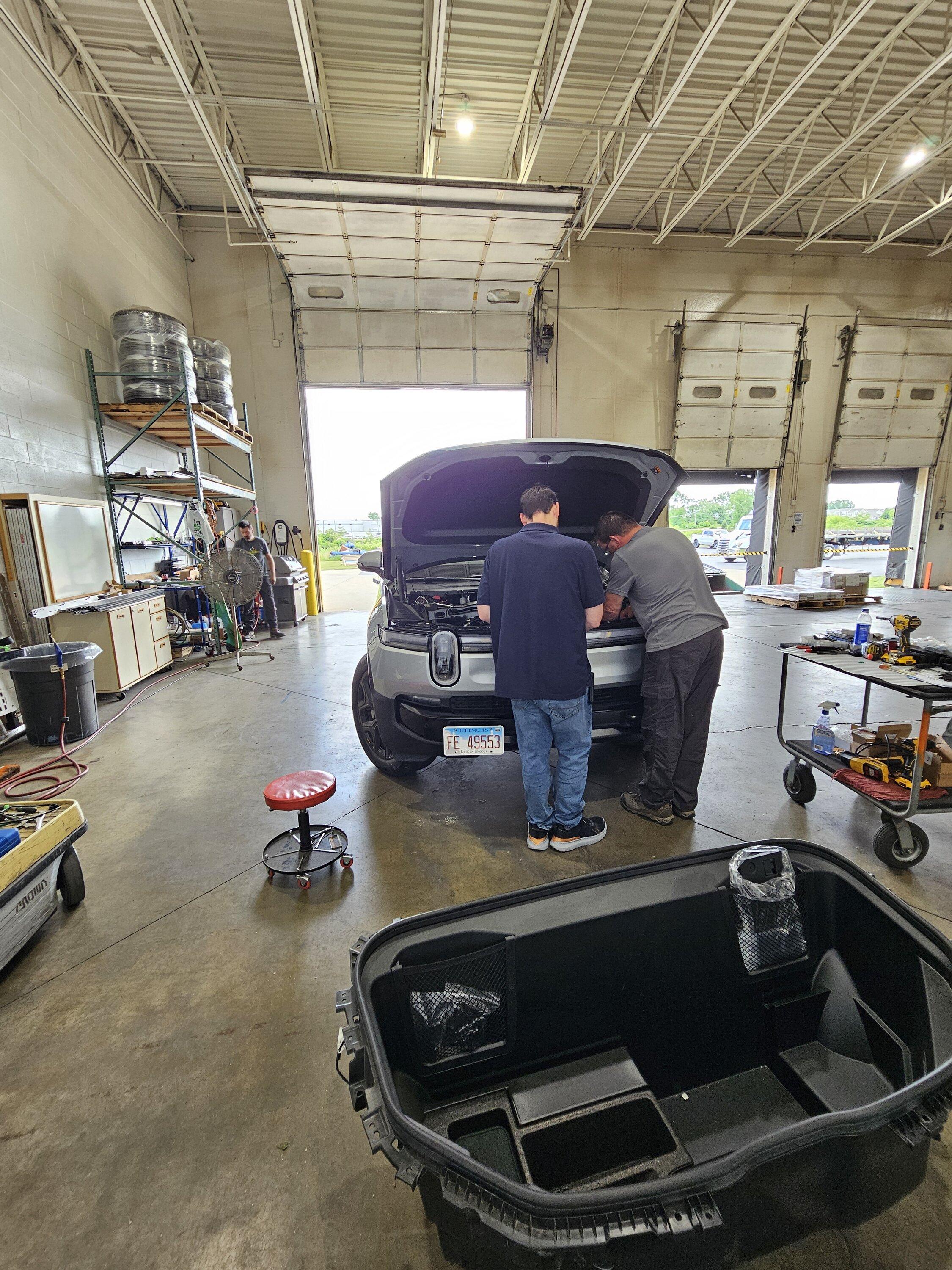 Rivian R1T R1S Sneak Peek..... 20250627_125758