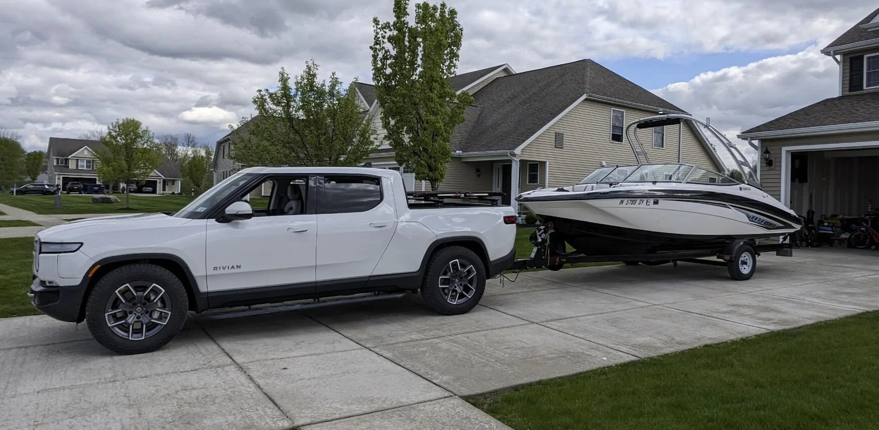 Rivian R1T R1S First real tow with Rivian - Generally underwhelming experience 1751377421118-02