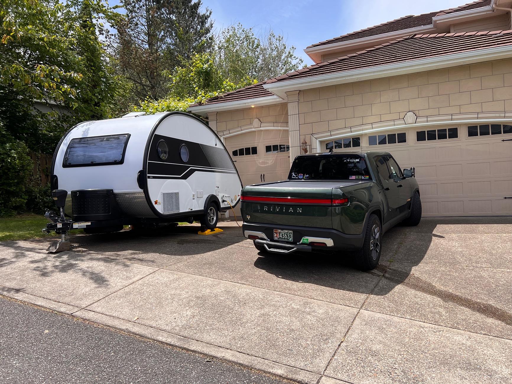 Rivian R1T R1S What do you park your Rivian next to? IMG_9012
